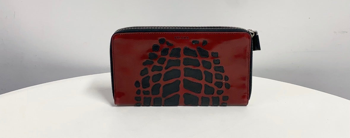 Preowned Prada Red & Black Grafite Spazzolato Long Wallet / Clutch