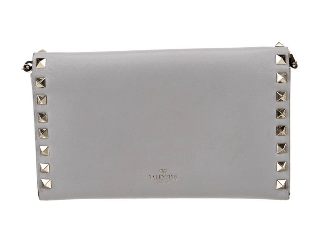 Preowned Valentino Garavani Rockstud Leather Clutch / Crossbody Bag
