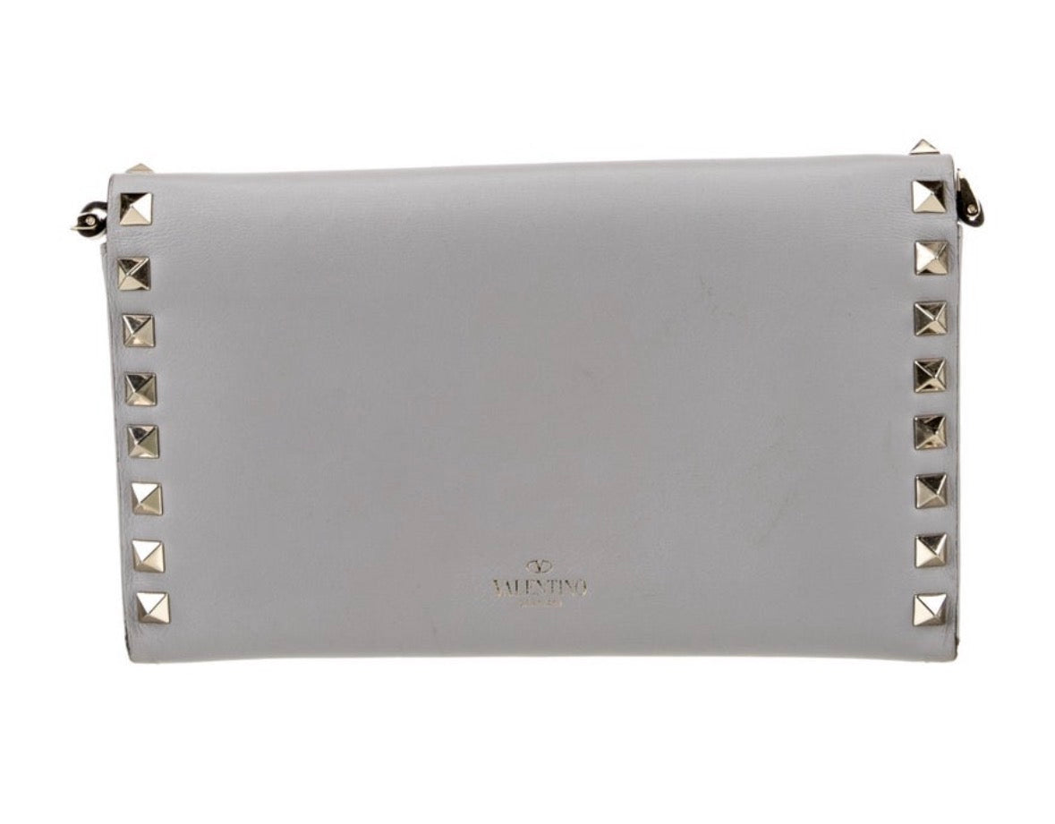 Preowned Valentino Garavani Rockstud Leather Clutch / Crossbody Bag