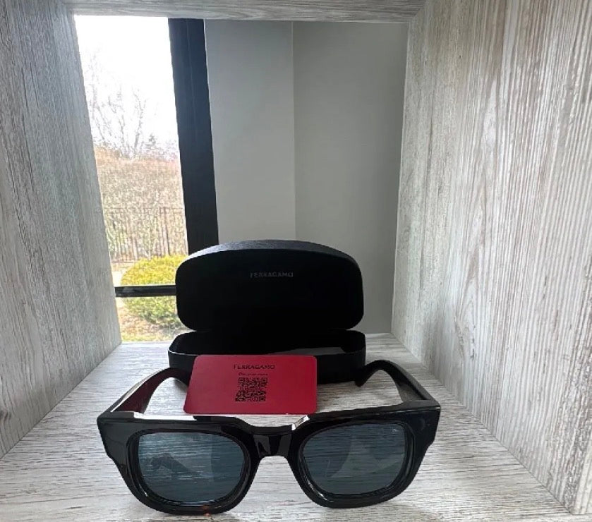 New Ferragamo Tortoiseshell Rectangular Sunglasses – Green Lenses