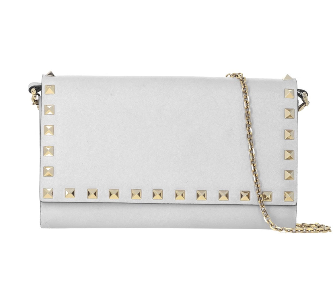 Preowned Valentino Garavani Rockstud Leather Clutch / Crossbody Bag