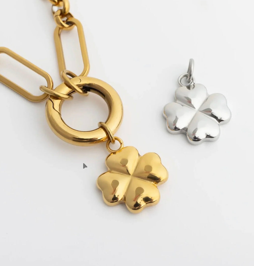 Clover charm - Silver toned stainless steel