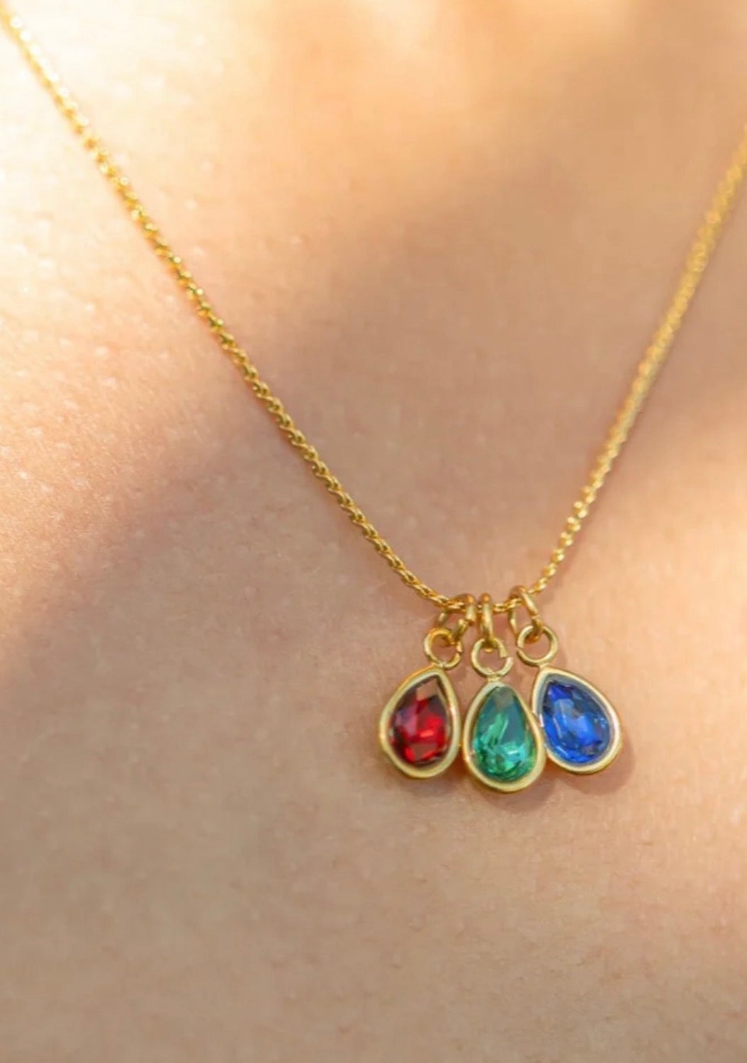 Teardrop mini birthstone crystal charm - 18K gold plated